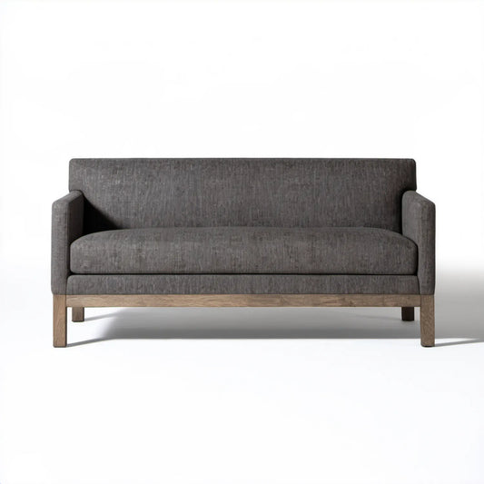Tapicerowana sofa dwuosobowa ciemnoszara z nogami z naturalnego drewna 150 x 80 x 78 cm